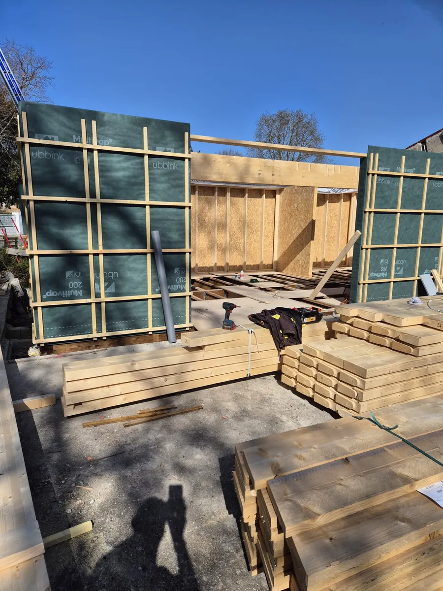 Réalisation de charpente par EB Conception, menuisier et ébéniste à Saintes