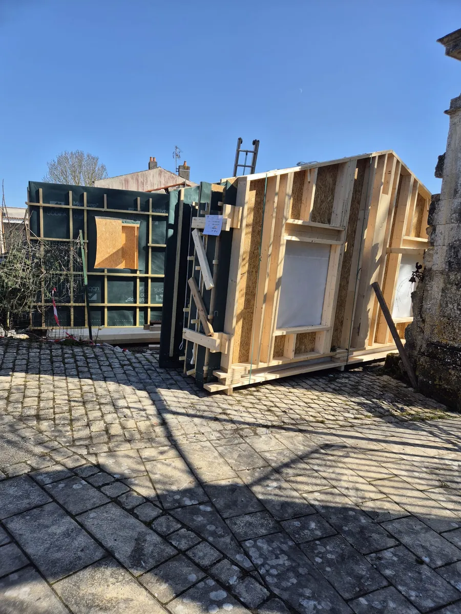 Réalisation de charpente par EB Conception, menuisier et ébéniste à Saintes