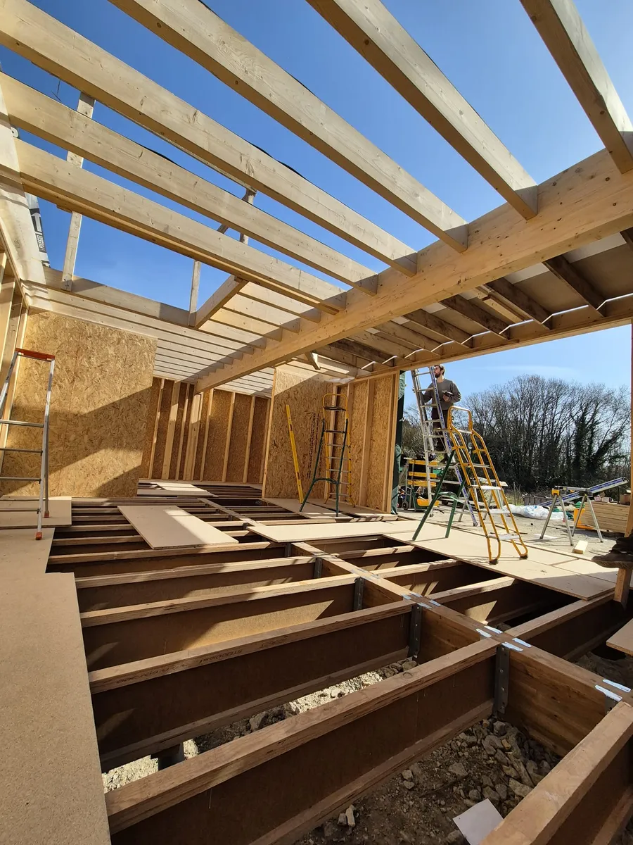 Réalisation de charpente par EB Conception, menuisier et ébéniste à Saintes